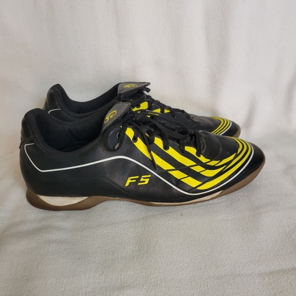 Adidas F5 black and yellow shoes - Picture 3 of 7